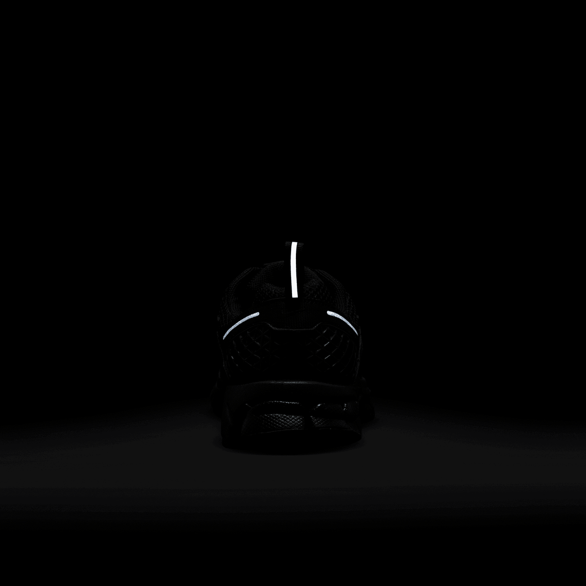 Big Kids' Nike Vomero 5 "Triple Black"