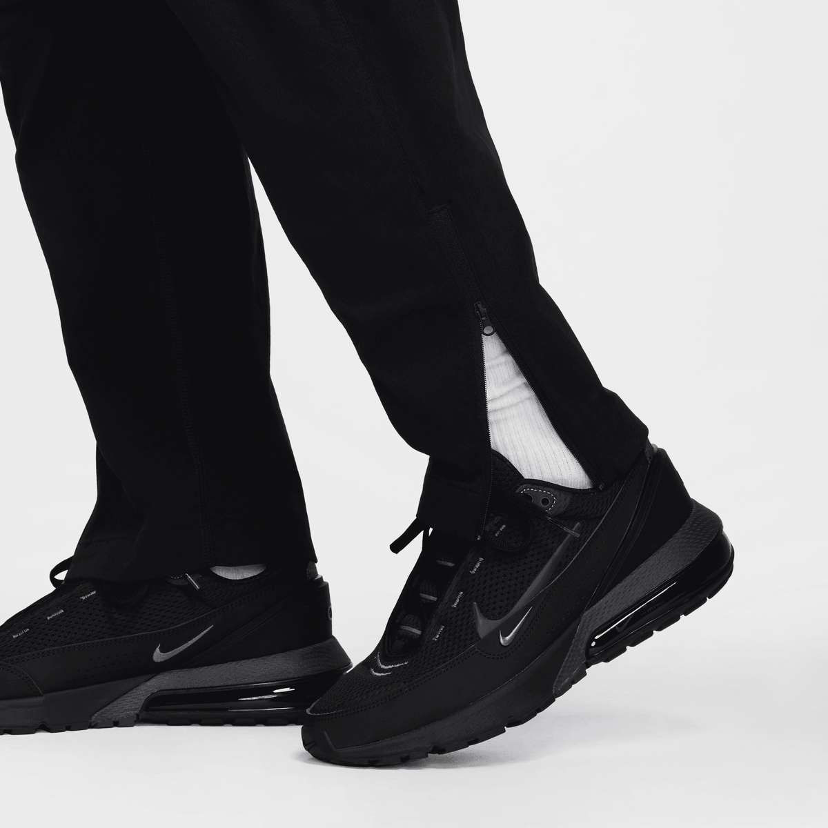 Men's Nike Tech Woven Pants