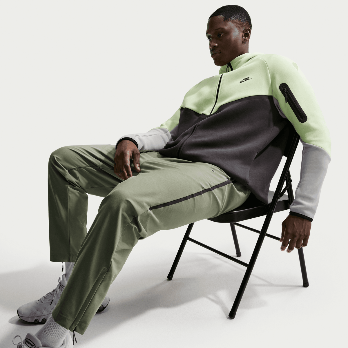 Men's Nike Tech Dri-FIT Shori Knit Pants
